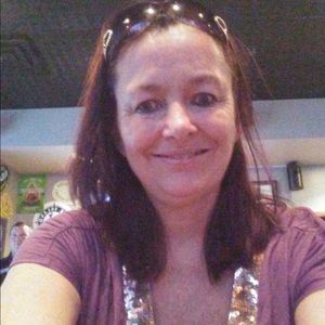 Meet your Posher, Debra